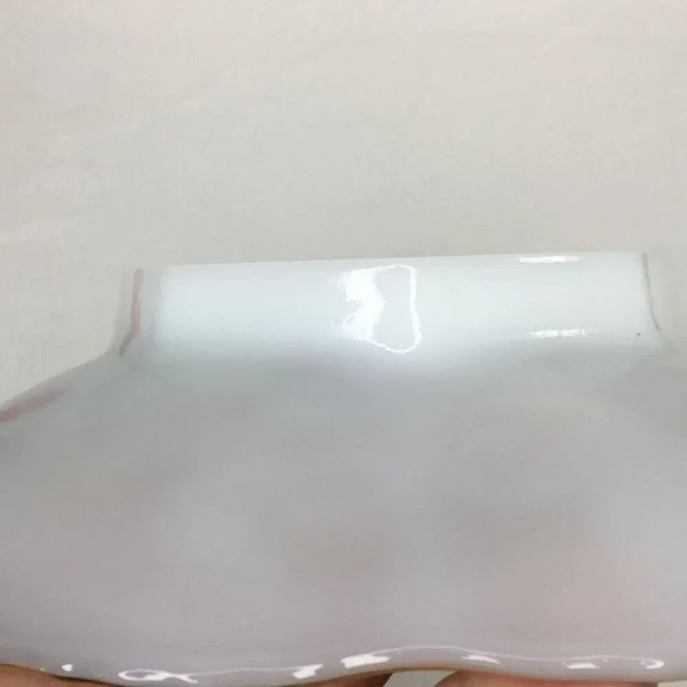 Anchor Hocking‎ Milk Glass Pressed Grapes Bunches Bowl W/Gold Trim Vintage